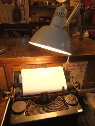  �X�C�x�����C�g�@�A���e�B�[�N�Ɩ��@�����v�@���C�g�@�g������